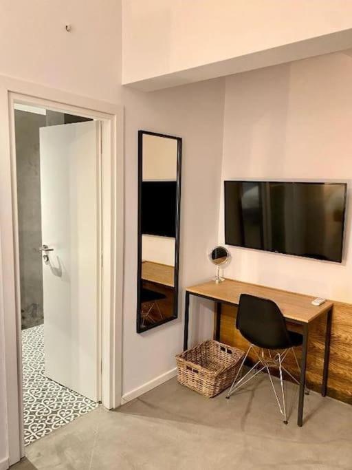 A Place 4 U Below Acropolis Apartment Athens Ngoại thất bức ảnh